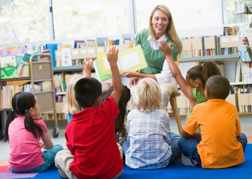 Interested In Working With Students? Become An Educational Assistant!