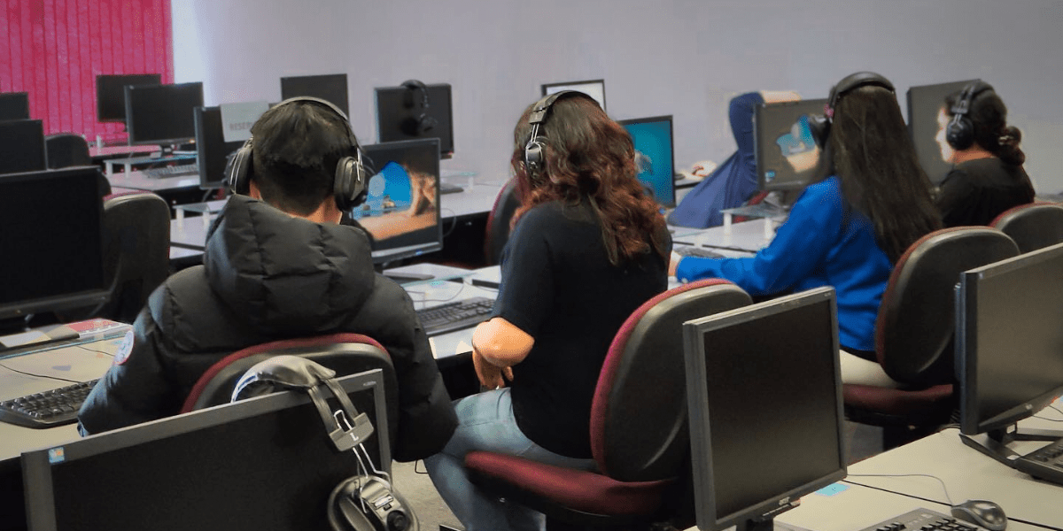 How to Become a Web Developer in Canada (Without a Degree)